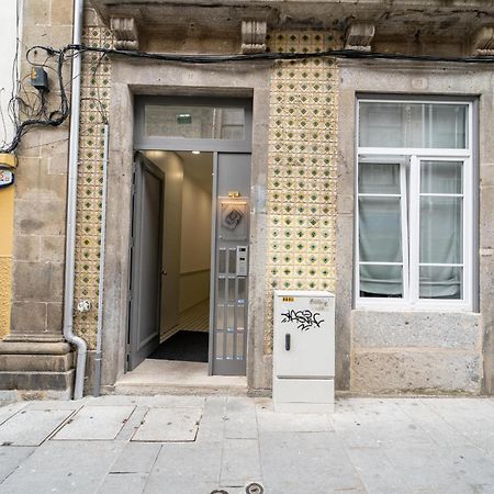 Escadaria 21 Apartment By House And People Braga Bagian luar foto